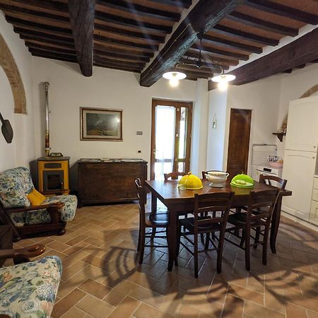 Agriturismo Biofattoria L'Upupa Montalcino Bagian luar foto